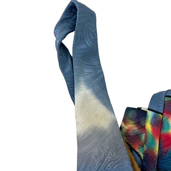 Robert Daskal Hand Painted Baseball Player 100% Silk Mens Necktie Tie Paisley - Picture 5 of 16